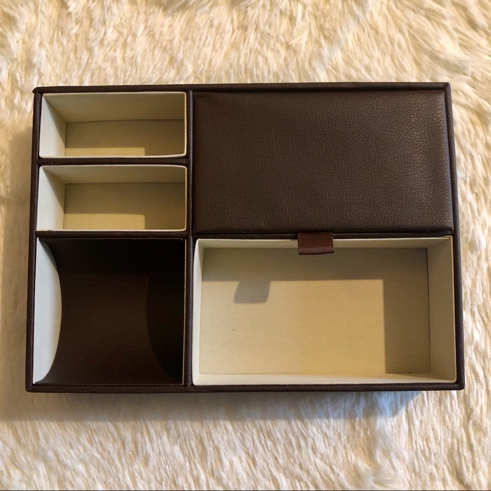 MODERN EXPRESS— CHESTNUT FAUX-LEATHER VALET!! BNWT/STILL IN ORIGINAL BOX!!
